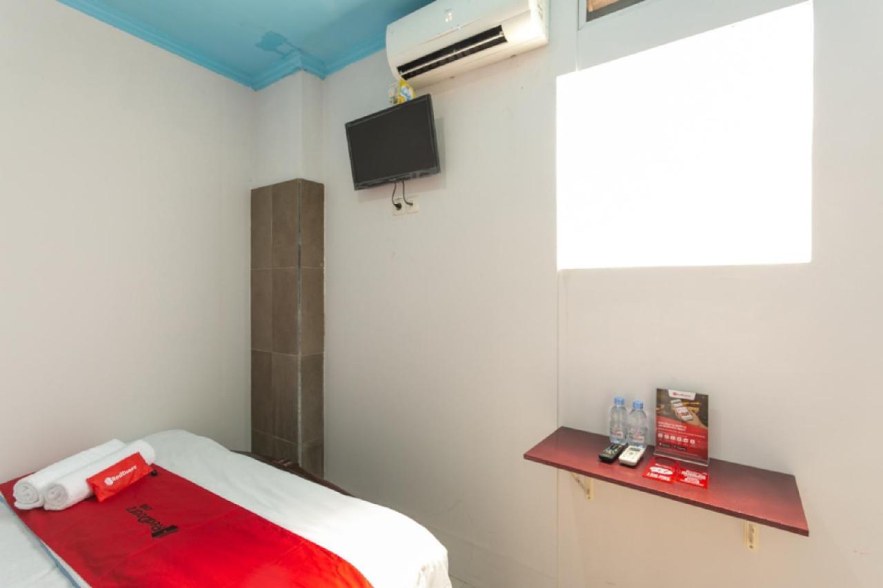 Reddoorz Syariah Near Stadion Manahan Solo 2 Екстер'єр фото